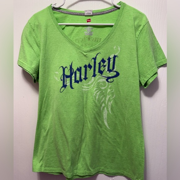 Harley-Davidson Leominster MA 2013 Women’s Green V-Neck Tee With Hanes Tag - Picture 1 of 4